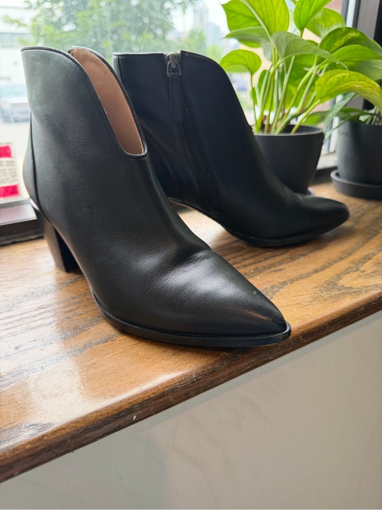Paolo Shoes - Paolo Black Pointed Toe Ankle Booties with Side Zip